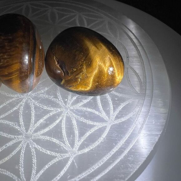 Tiger Eye Crystals Tumbled‎ Stones Set of Three (#3) - Picture 4 of 14